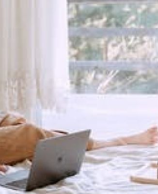 Dicas para escolha de cortinas e truques para garantir a iluminação natural em casa Dicas para escolha de cortinas e truques para garantir a iluminação natural em casa
